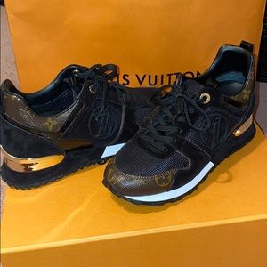 Louis Vuitton Sneakers